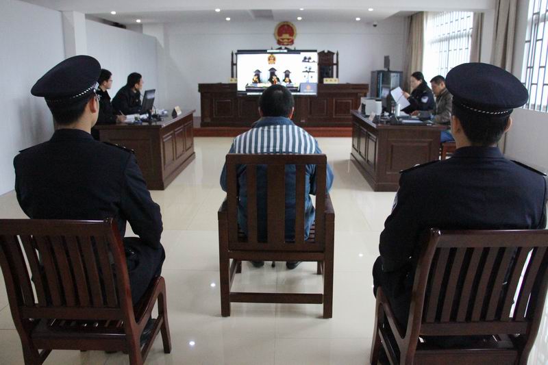 驻宜兴监狱检察室依法出庭监督14名三类犯减刑假释案件开庭审理